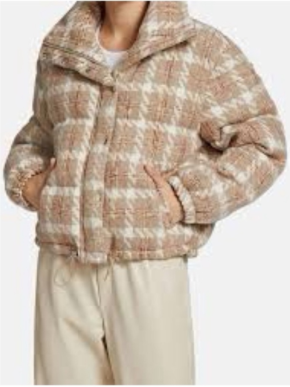 En Saison Plaid Puffer Jacket in Beige & Cream